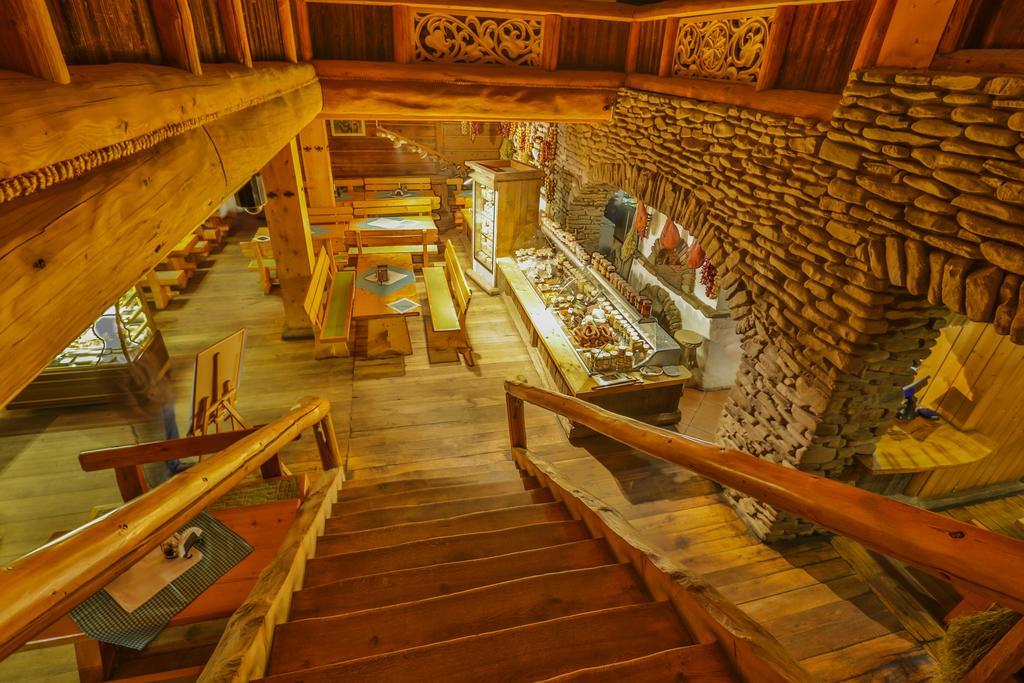Krakowiacy I Gorale Hotel Krzyszkowice ภายนอก รูปภาพ